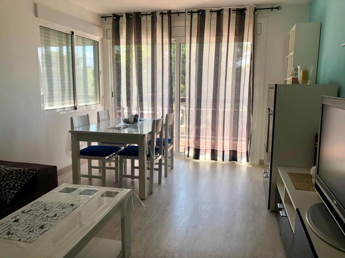 Familia, Amigos Y Playa Apartment Salou Luaran gambar